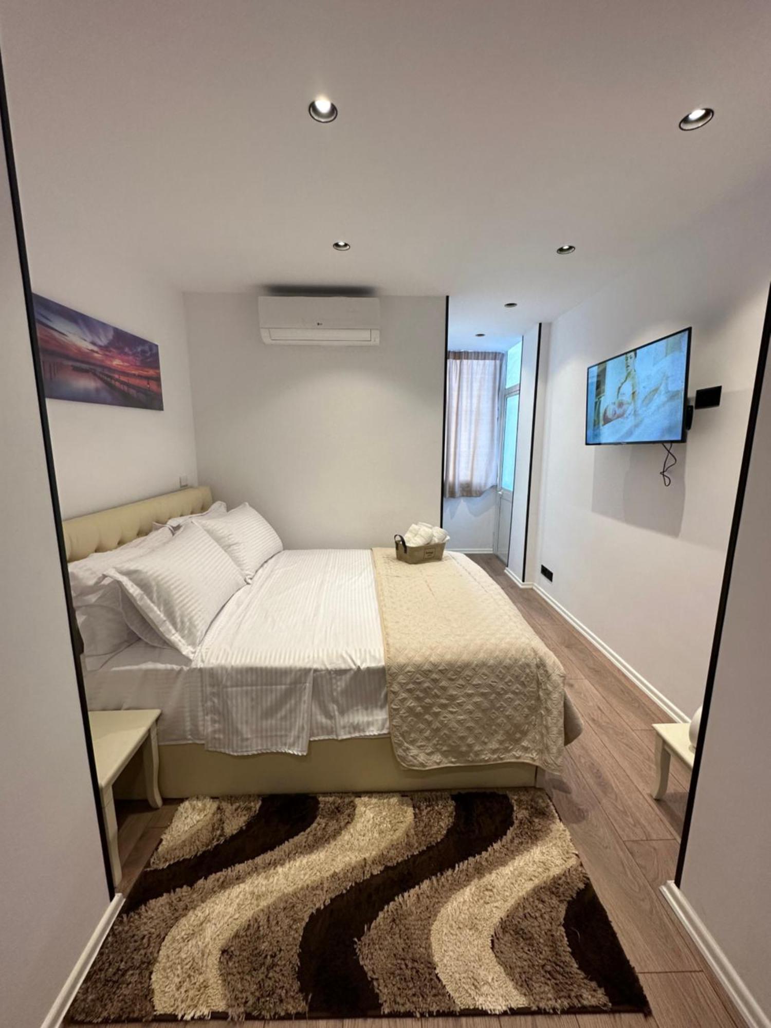 Heart Of Tirana Apartment Extérieur photo
